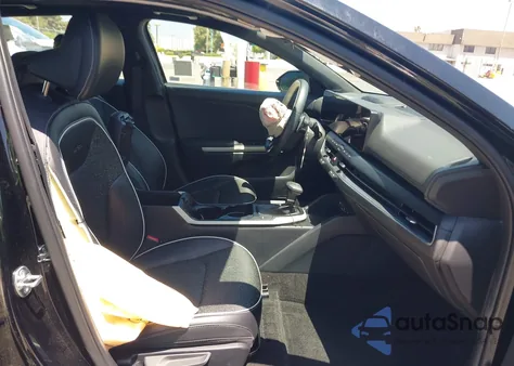 2025 Kia K4 Gt-Line from USA, damaged, VIN 3KPFW4DE5SE083571